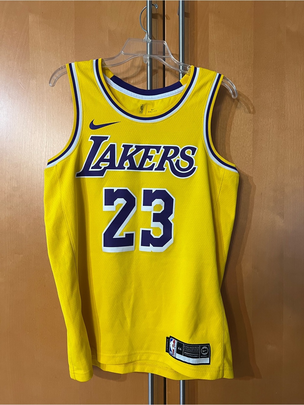 USED Nike LeBron James Lakers Icon Edition Jersey US M Home Gold AJ5217-728 NBA
